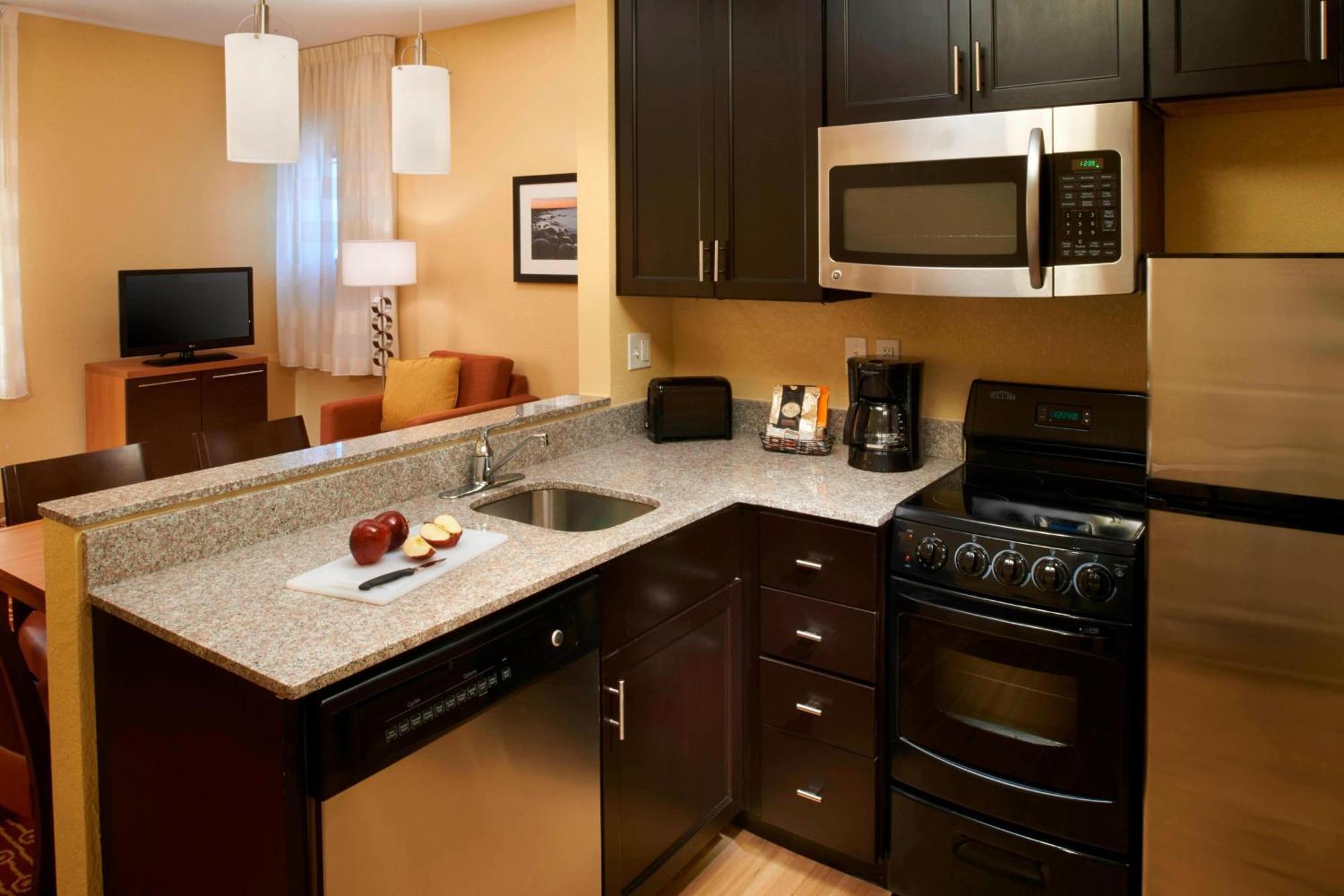 Towneplace Suites By Marriott Saginaw Exterior photo