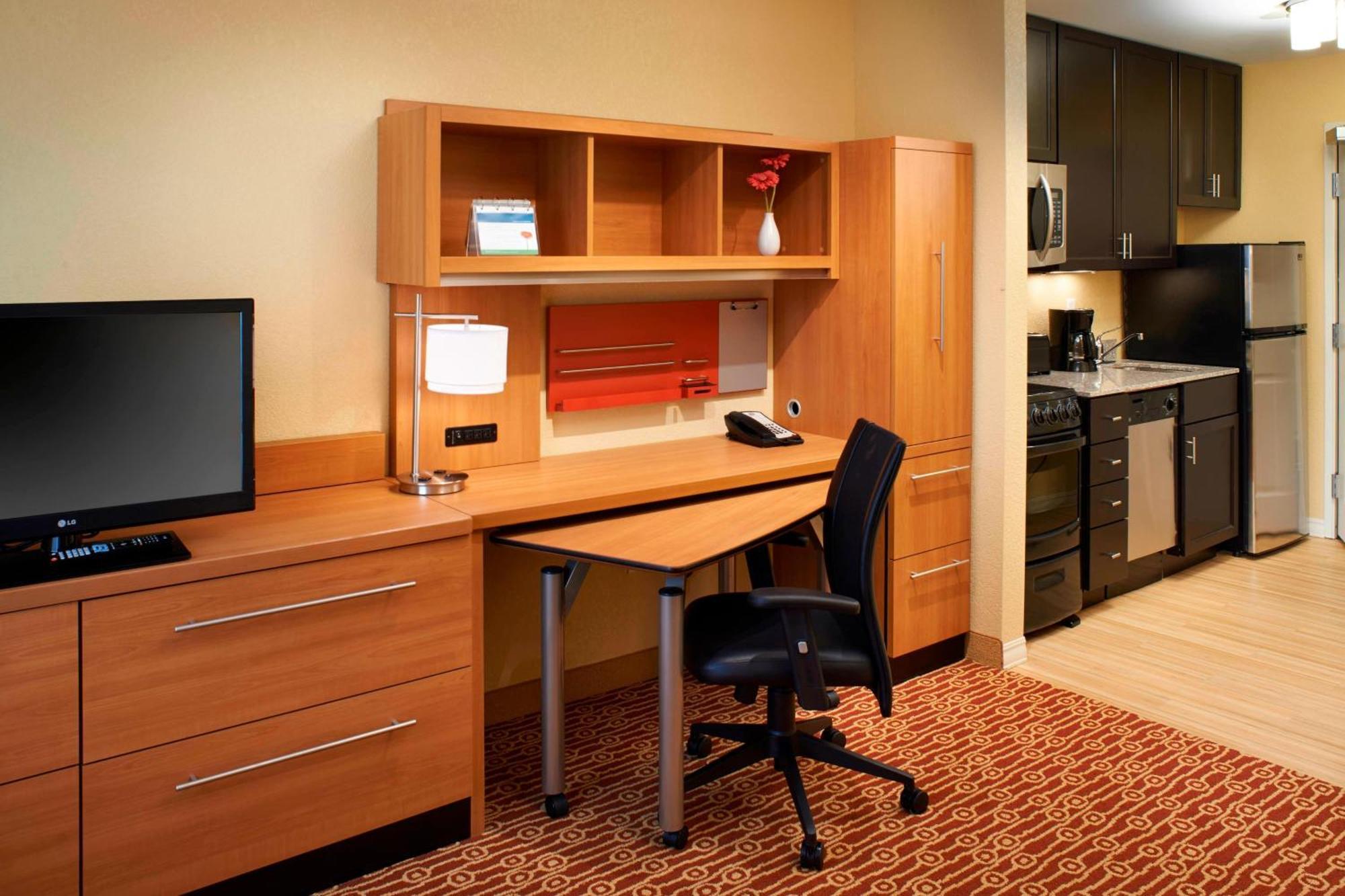 Towneplace Suites By Marriott Saginaw Exterior photo