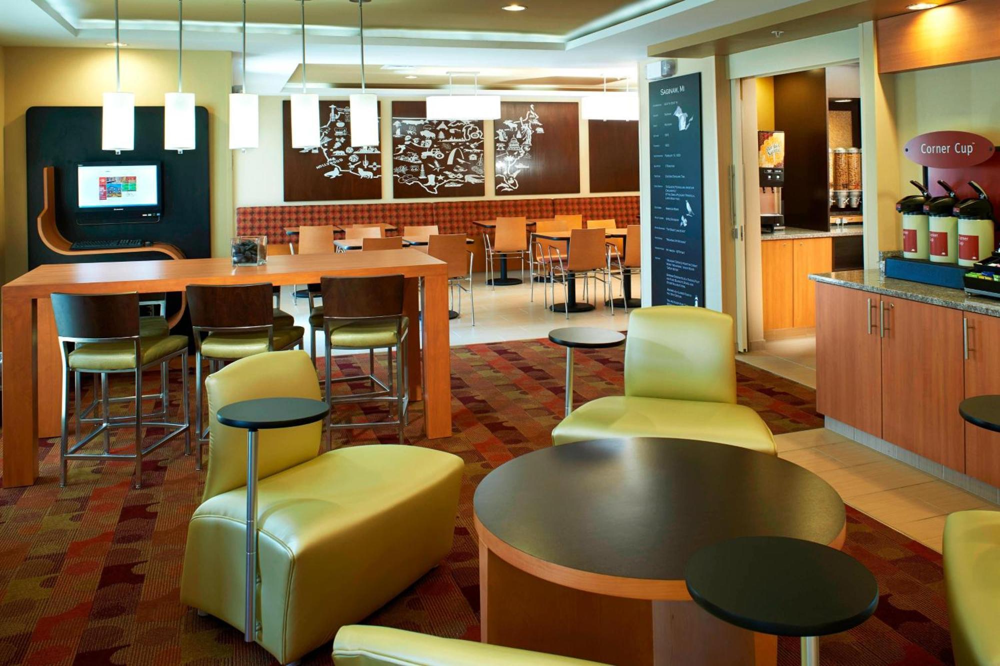 Towneplace Suites By Marriott Saginaw Exterior photo